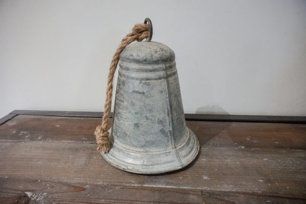 Cloche argentée