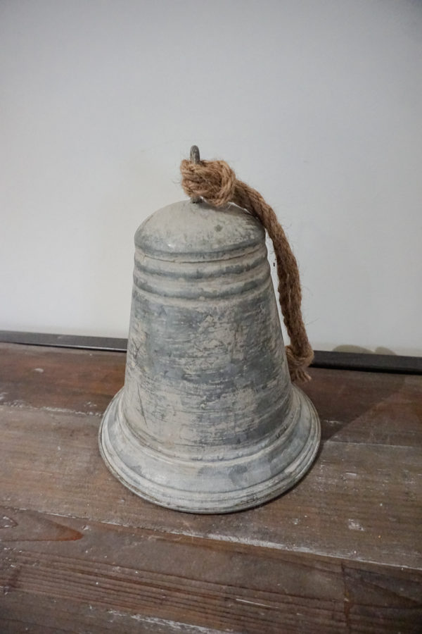 Cloche argentée – Image 2