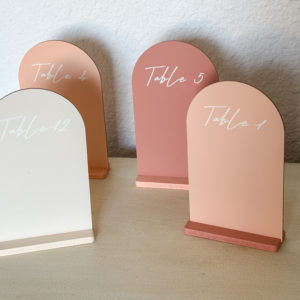 Numéros de table en bois terracotta